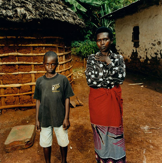 Фотография: Последствия сексуального насилия в Руанде №17 - BigPicture.ru