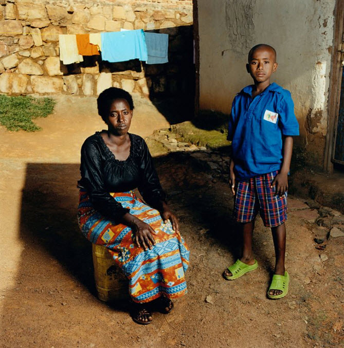 Фотография: Последствия сексуального насилия в Руанде №26 - BigPicture.ru