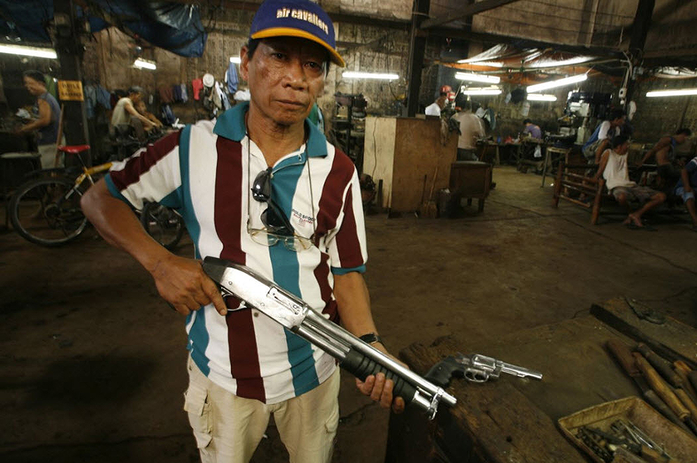 Фотография: Кустарное производство оружия на Филиппинах №4 - BigPicture.ru