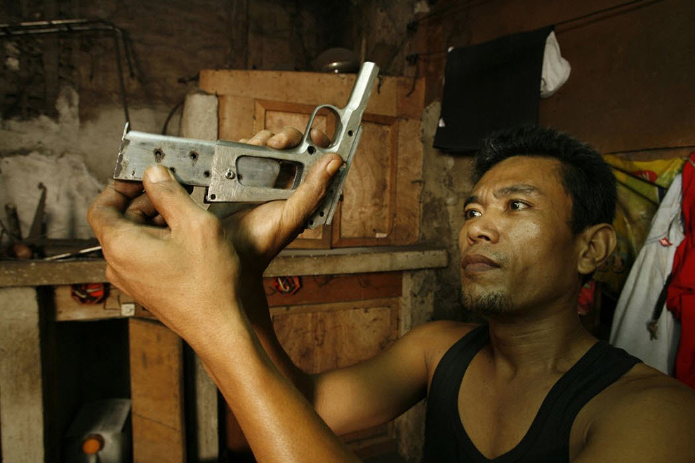 Фотография: Кустарное производство оружия на Филиппинах №11 - BigPicture.ru