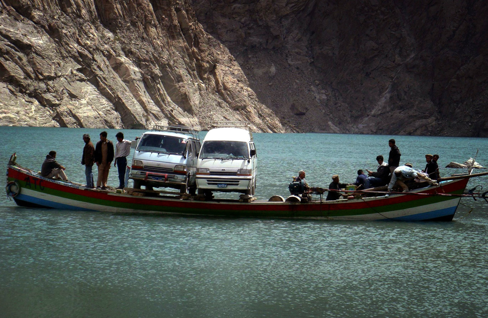 Фотография: Оползневое озеро в Пакистане №12 - BigPicture.ru