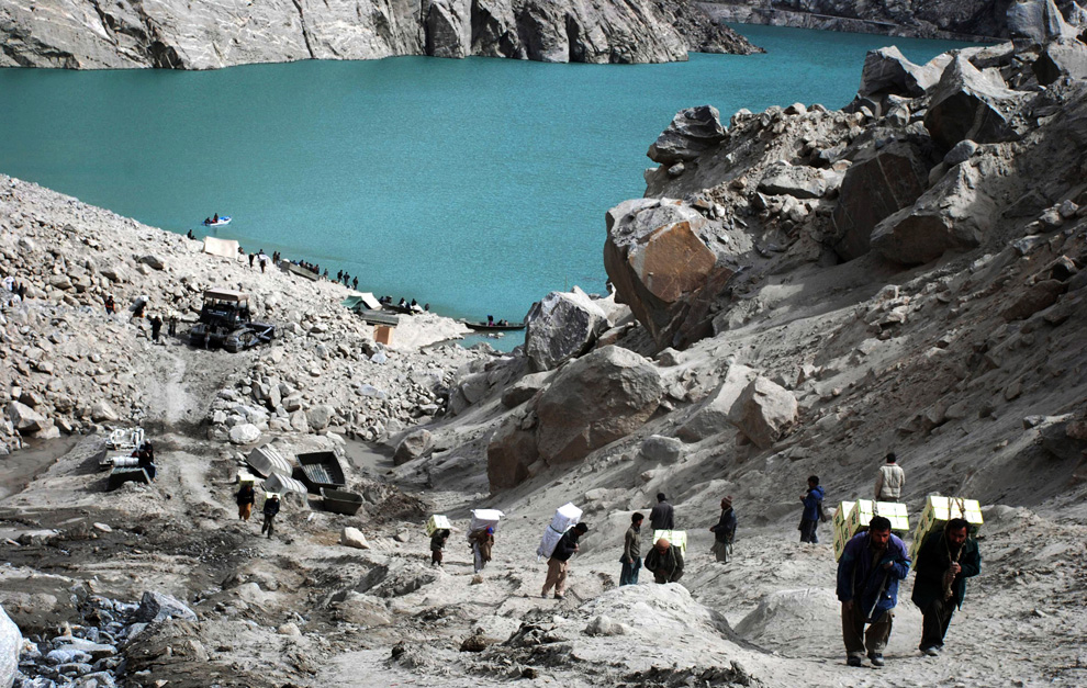 Фотография: Оползневое озеро в Пакистане №14 - BigPicture.ru