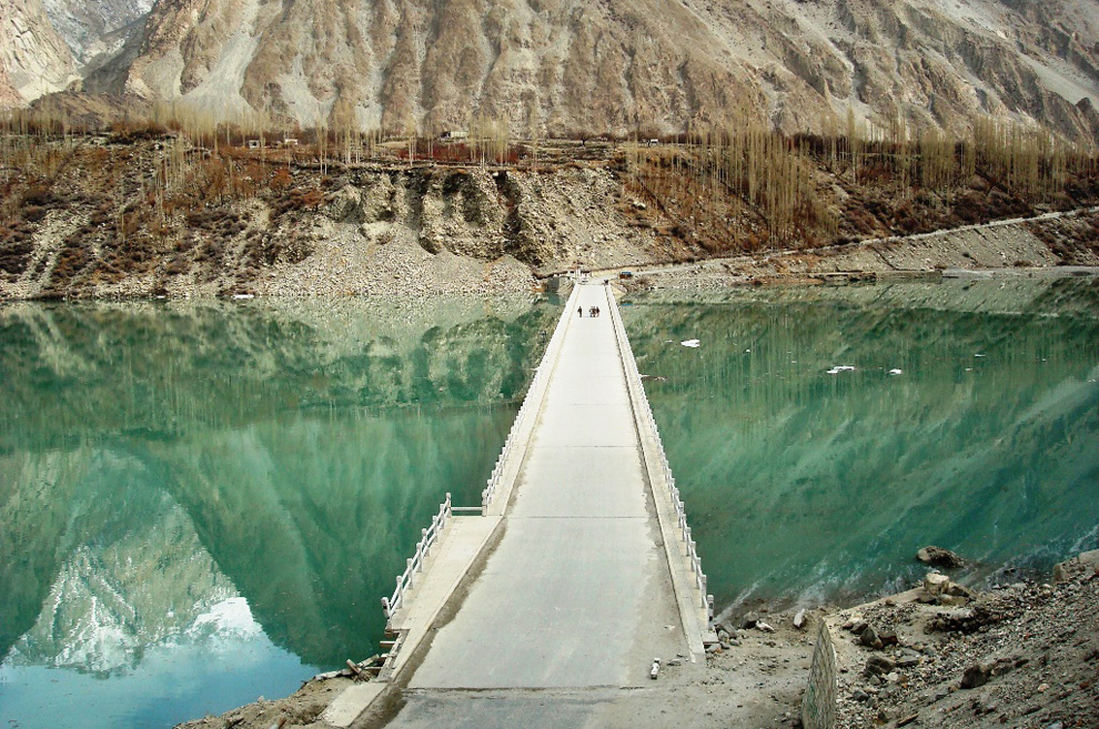 Фотография: Оползневое озеро в Пакистане №28 - BigPicture.ru