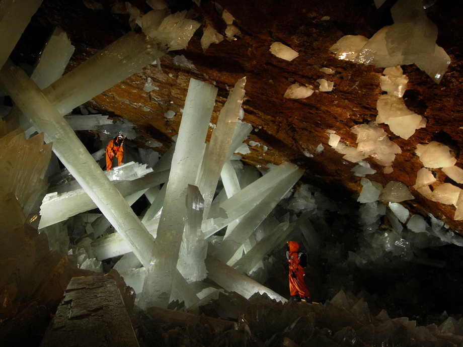 Фотография: Пещера гигантских кристаллов №11 - BigPicture.ru