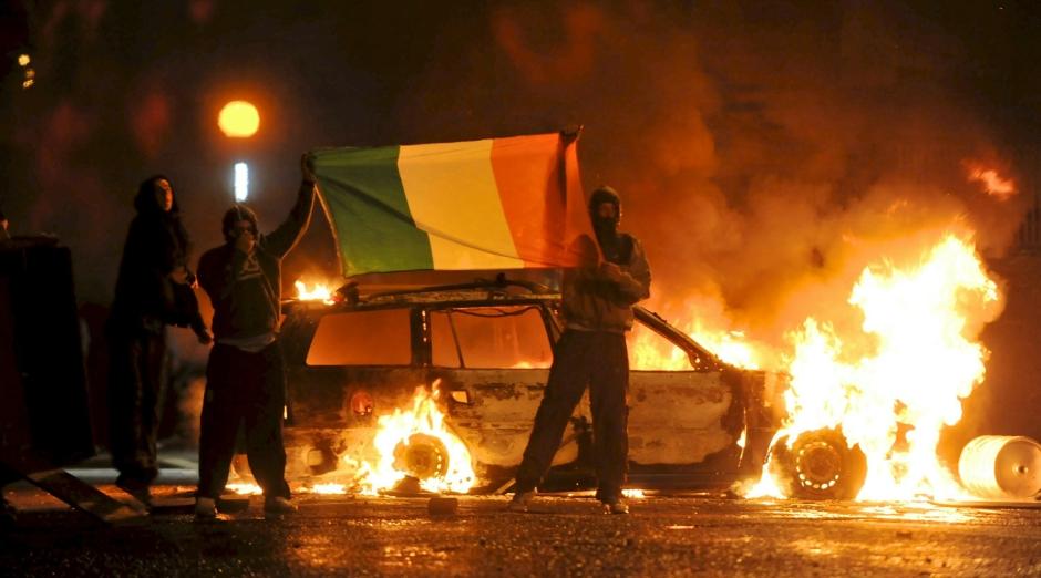 Фотография: Протесты в Северной Ирландии №2 - BigPicture.ru