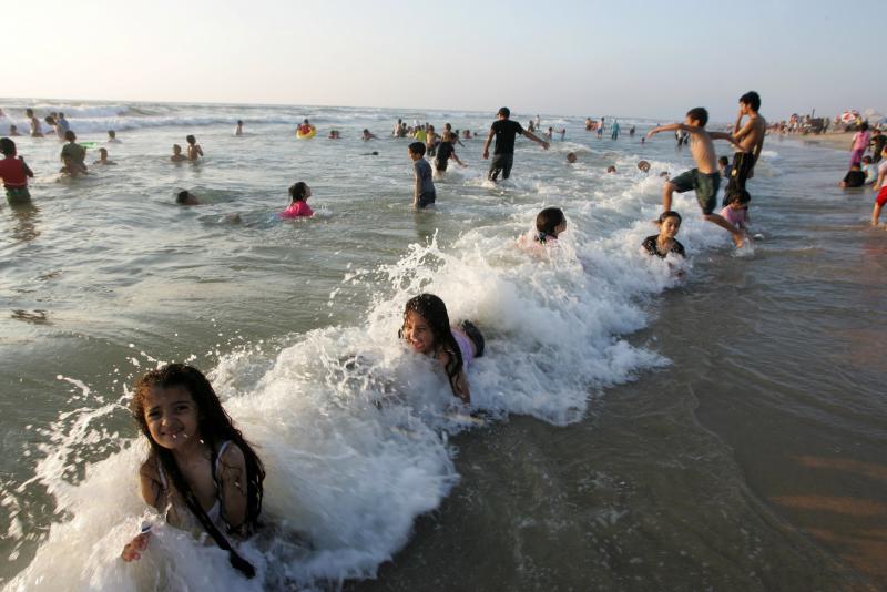 Фотография: Палестинцы на пляже в Секторе Газа №8 - BigPicture.ru