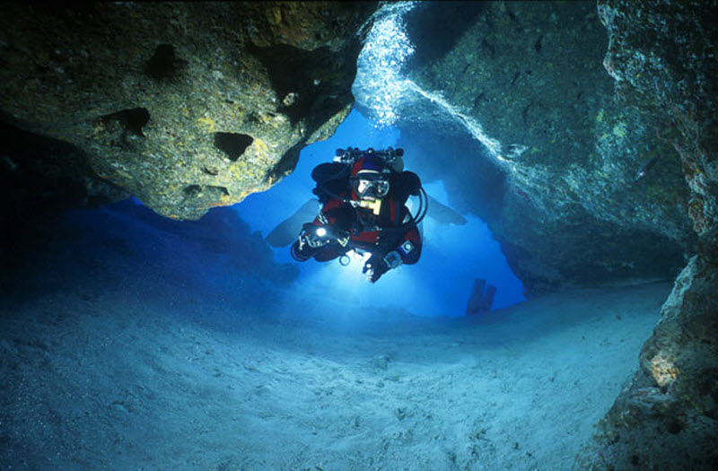 Фотография: Дайвинг в подводных пещерах №1 - BigPicture.ru