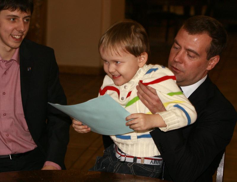 Фотография: Политики любят детей №5 - BigPicture.ru