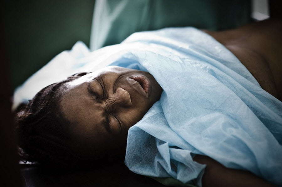 Фотография: Рождение и смерть в Сьерра-Леоне №12 - BigPicture.ru