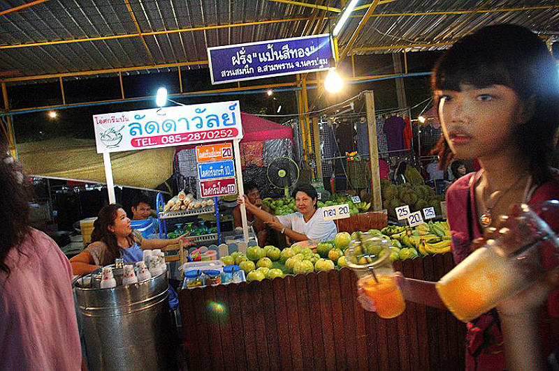 Фотография: Ночной рынок в Тайланде №2 - BigPicture.ru