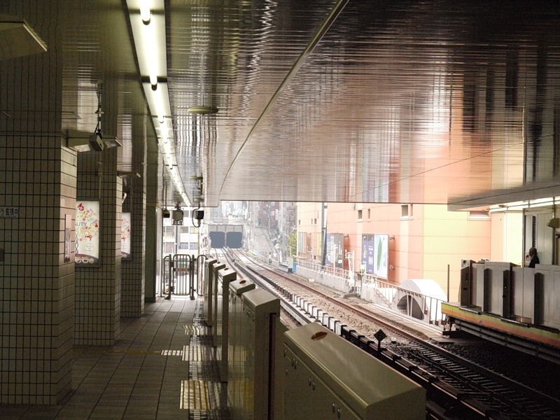 Фотография: Светлая сторона Токийского метро №4 - BigPicture.ru