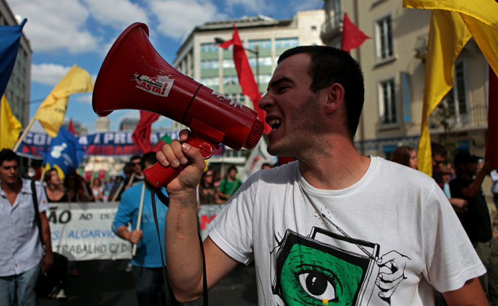 Фотография: Протесты по всей Европе №35 - BigPicture.ru