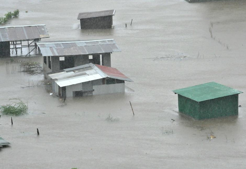 Фотография: На Филиппины обрушился супертайфун Меги №12 - BigPicture.ru