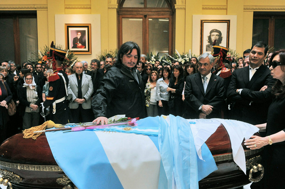 Фотография: Аргентина попрощалась со своим президентом №11 - BigPicture.ru