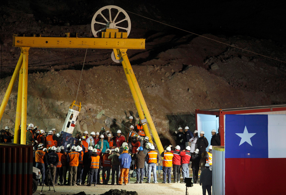 Фотография: Операция по спасению шахтеров в Чили (Часть 2) №18 - BigPicture.ru