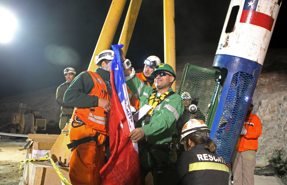 Фотография: Операция по спасению шахтеров в Чили (Часть 2) №26 - BigPicture.ru