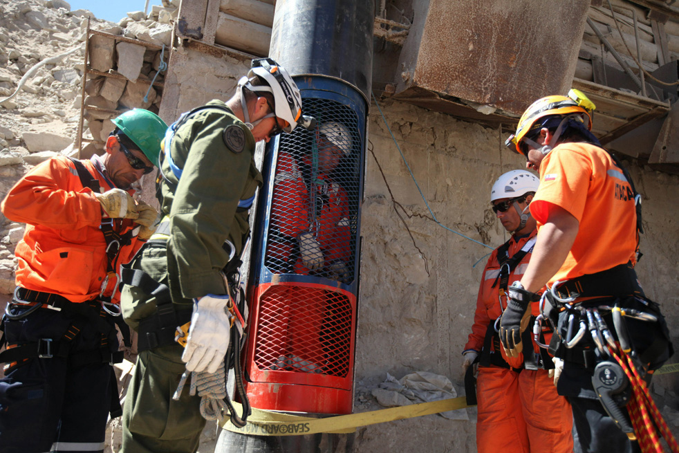 Фотография: Операция по спасению шахтеров в Чили (Часть 1) №20 - BigPicture.ru
