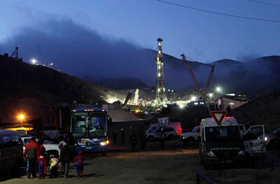 Фотография: Операция по спасению шахтеров в Чили (Часть 1) №24 - BigPicture.ru