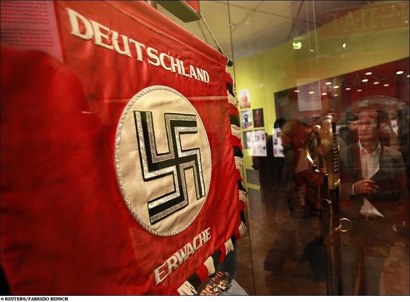 Выставка «Гитлер и немцы»