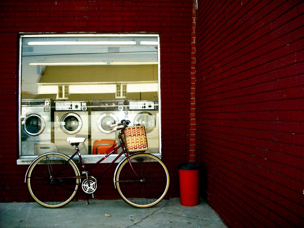 Фотография: Велосипед у стены №3 - BigPicture.ru