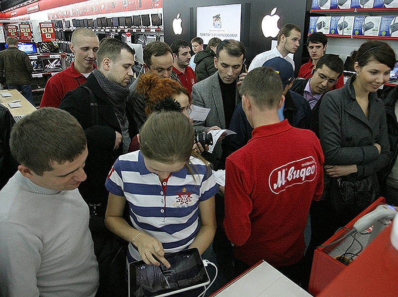Фотография: Стартовали официальные продажи iPad в России №6 - BigPicture.ru