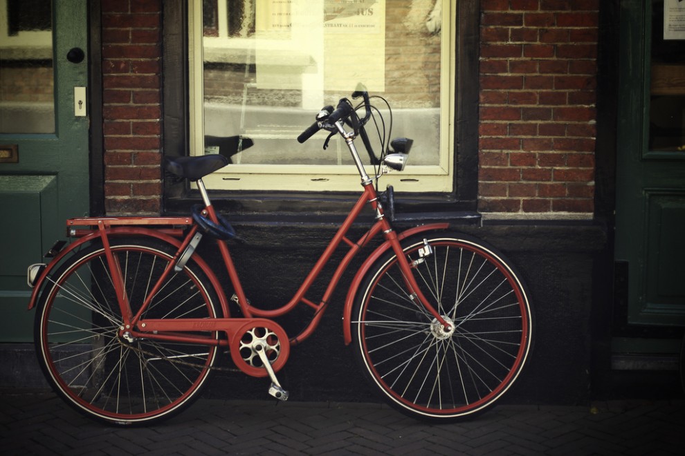 Фотография: Велосипед у стены №8 - BigPicture.ru