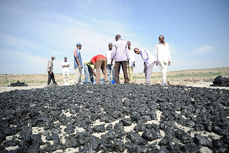 Фотография: Добыча соли в Уганде №12 - BigPicture.ru