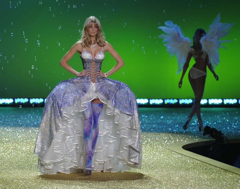 Фотография: Очередное грандиозное шоу от Victoria's Secret №15 - BigPicture.ru