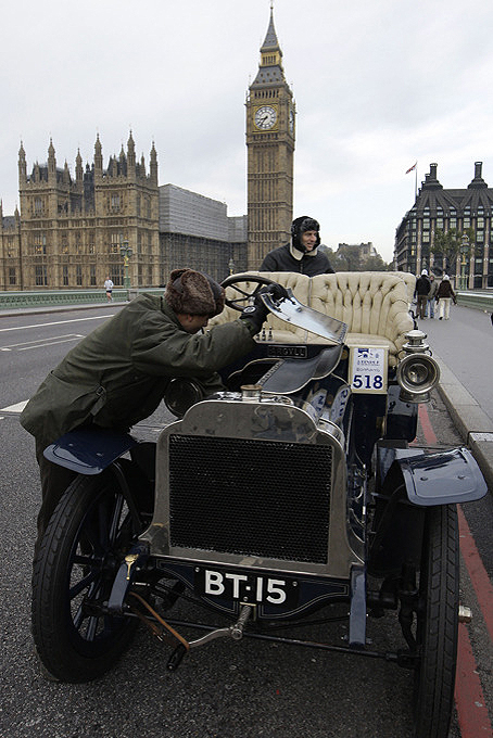Фотография: Автопробег на ретромобилях из Лондона в Брайтон №2 - BigPicture.ru