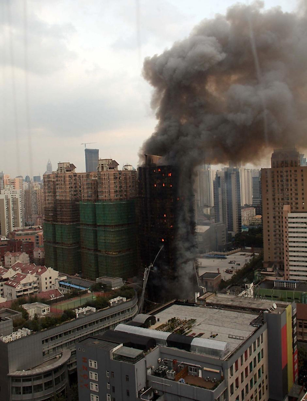 Фотография: Пожар в Шанхае №8 - BigPicture.ru
