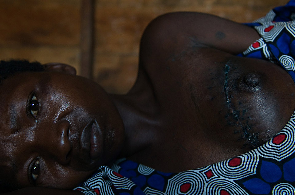 Фотография: Изнасилование - способ ведения войны в Восточном Конго №12 - BigPicture.ru