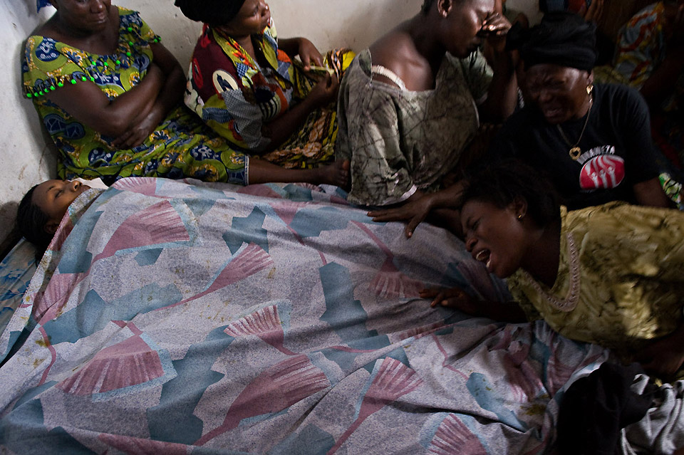 Фотография: Изнасилование - способ ведения войны в Восточном Конго №15 - BigPicture.ru