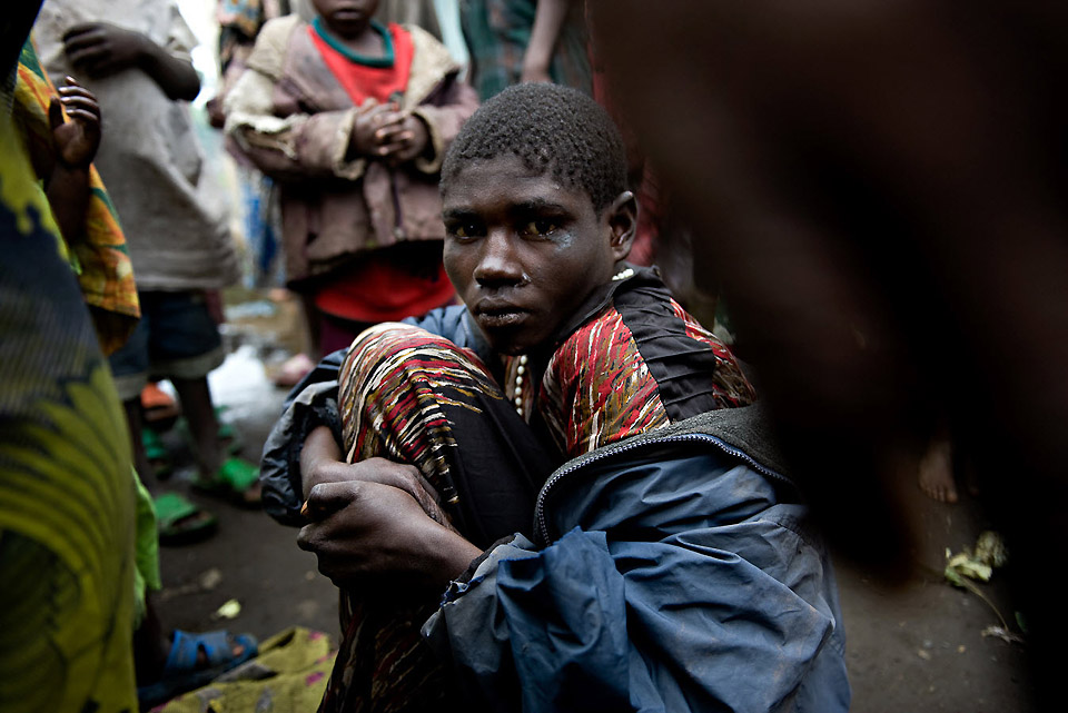 Фотография: Изнасилование - способ ведения войны в Восточном Конго №18 - BigPicture.ru
