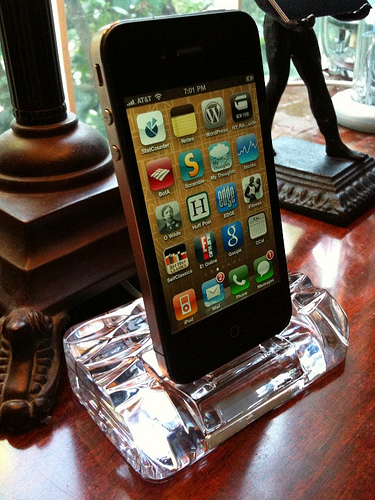 Фотография: iPhone 4 в эксклюзивном корпусе JS 