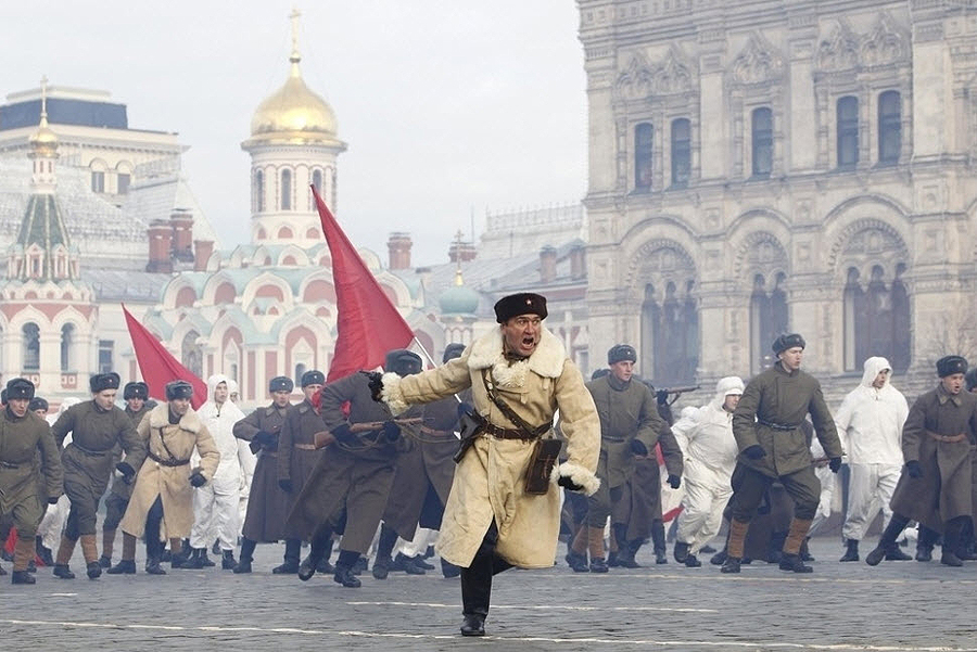 Фотография: Красная площадь приняла парад 1941 года №2 - BigPicture.ru