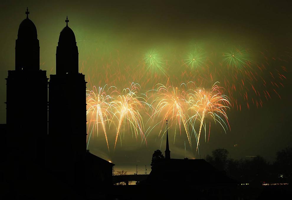Фотография: Празднование Нового 2011 года во всем мире (Часть 1) №3 - BigPicture.ru