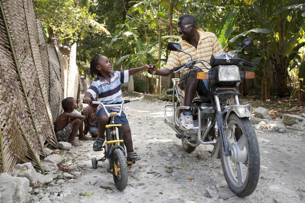 Фотография: Маленький инвалид с Гаити (Часть 2) №15 - BigPicture.ru