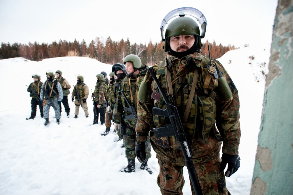 Фотография: Учения милицейского спецназа в Кургане №74 - BigPicture.ru