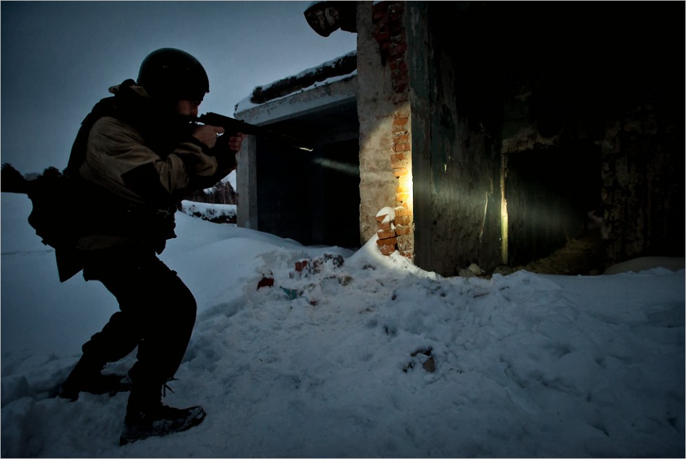 Фотография: Учения милицейского спецназа в Кургане №71 - BigPicture.ru