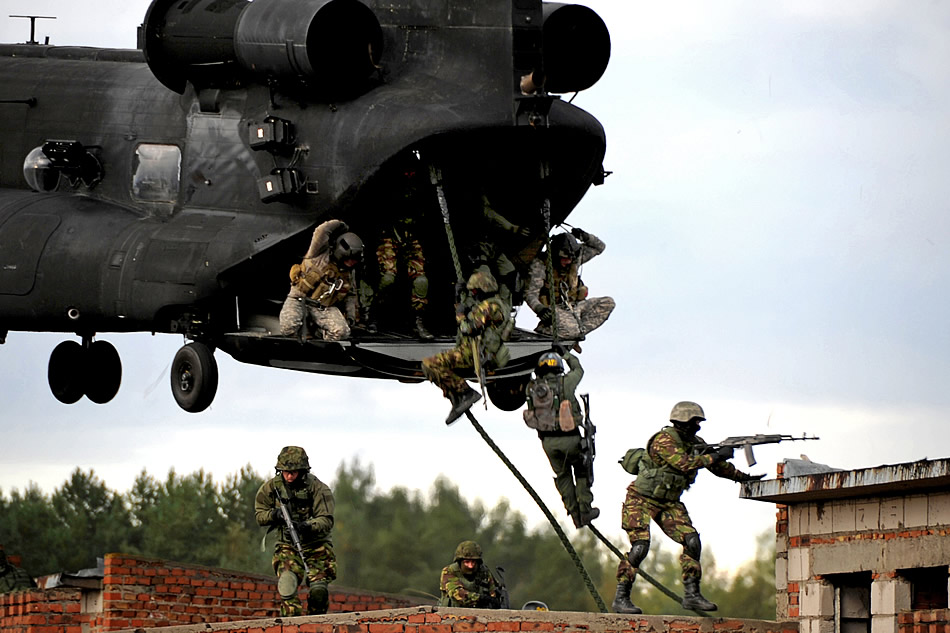 Фотография: Американские военные фотографии 2010 года №23 - BigPicture.ru