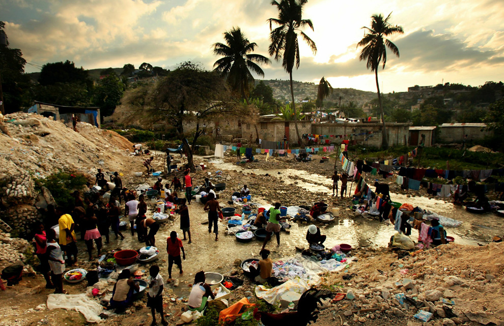 Фотография: Первая годовщина землетрясения на Гаити №24 - BigPicture.ru
