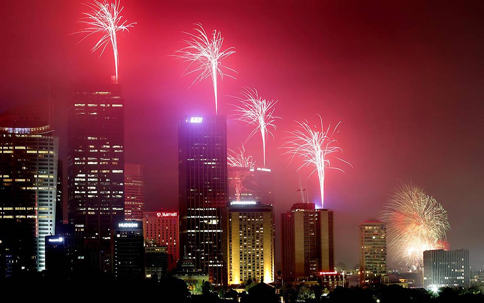 Фотография: Празднование Нового 2011 года во всем мире (Часть 1) №26 - BigPicture.ru