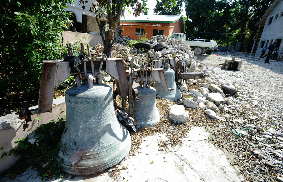 Фотография: Первая годовщина землетрясения на Гаити №16 - BigPicture.ru