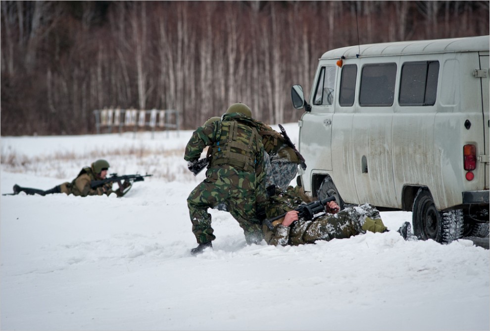 Фотография: Учения милицейского спецназа в Кургане №49 - BigPicture.ru