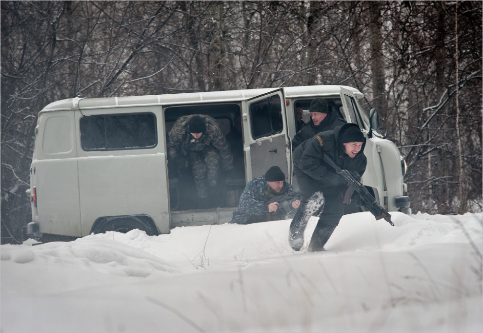 Фотография: Учения милицейского спецназа в Кургане №48 - BigPicture.ru
