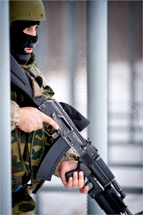 Фотография: Учения милицейского спецназа в Кургане №30 - BigPicture.ru