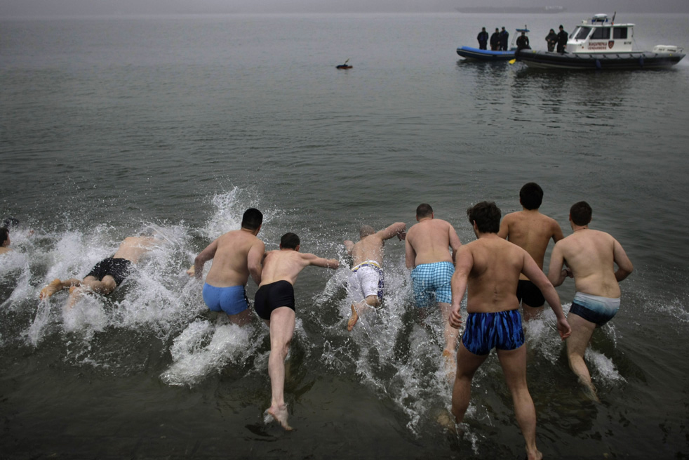 Фотография: Крещенские купания 2011 №20 - BigPicture.ru