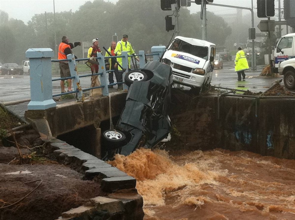 Фотография: Австралия подсчитывает убытки от наводнения №4 - BigPicture.ru