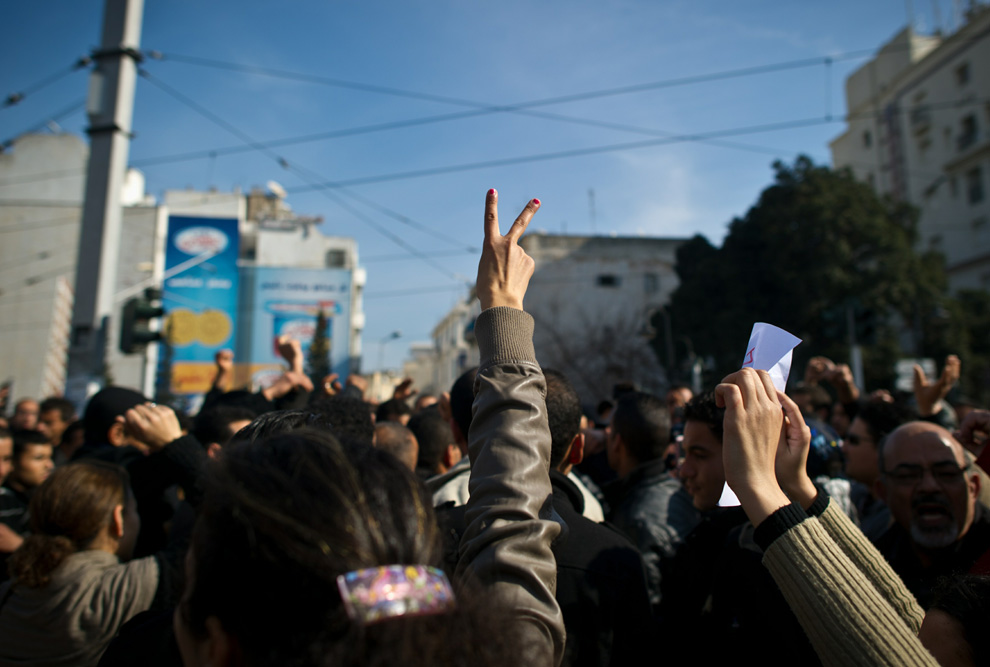 Фотография: Беспорядки в Тунисе №2 - BigPicture.ru
