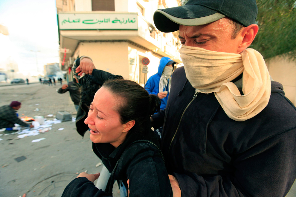 Фотография: Беспорядки в Тунисе №30 - BigPicture.ru